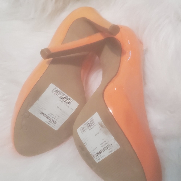 Stilettos - Picture 4 of 5